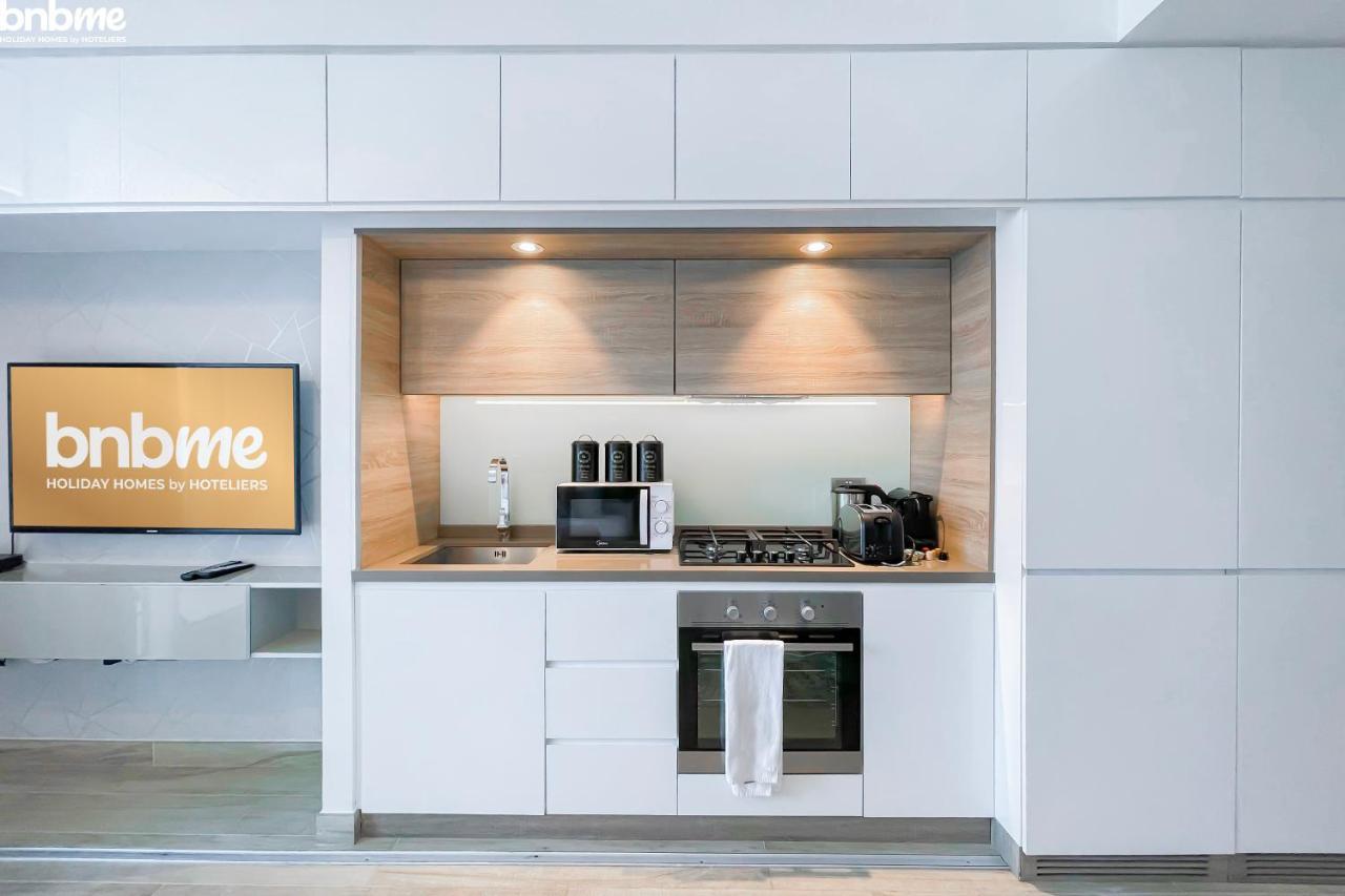 Bnbmehomes - Beautiful Lake View Studio Near Marina - 1504 Dubai Exteriör bild